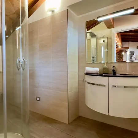 Medioevo V - Openspace In The Center Of Apartment